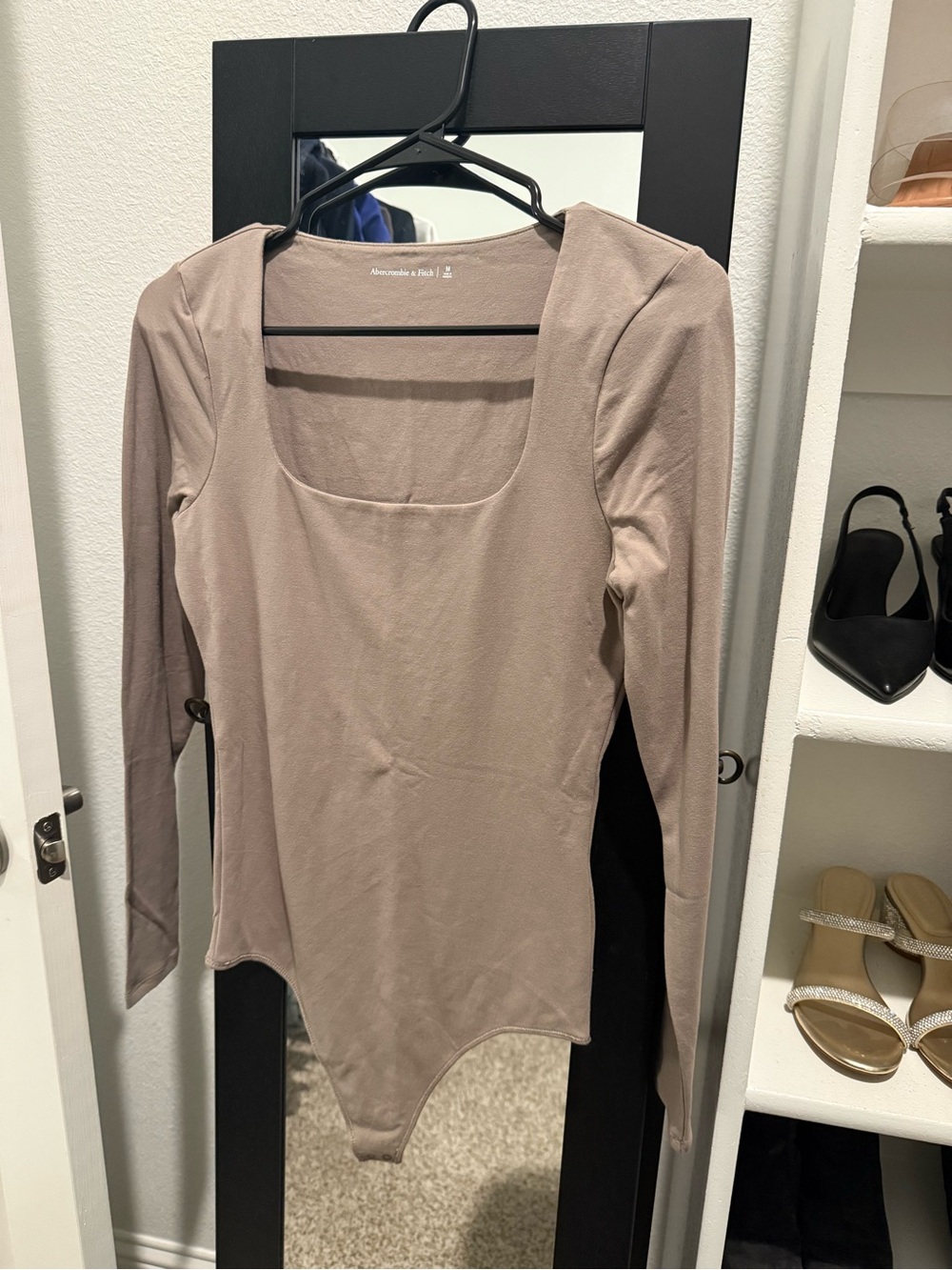 Abercrombie Long Sleeve Square Neck Bodysuit in Taupe NEW